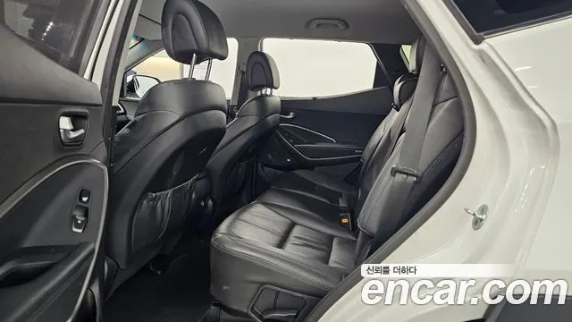 HYUNDAI SANTA FE 2016 — 130 052 км, белый, Корея — под ключ — фото 12