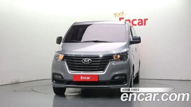 HYUNDAI GRAND STAREX 2019 — 137 418 км, серебристый, Корея — под ключ — фото 3