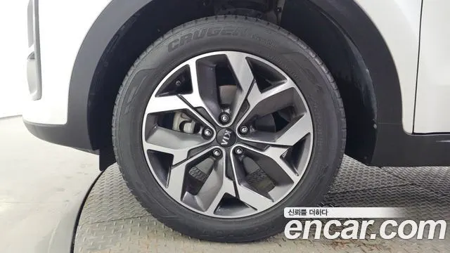 KIA SPORTAGE THE BOLD 2019 — 73 553 км, белый, Корея — под ключ — фото 5