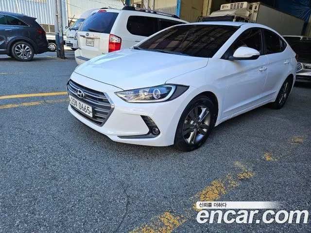 HYUNDAI AVANTE 2016 — 236 800 км, белый, Корея — под ключ — фото 12