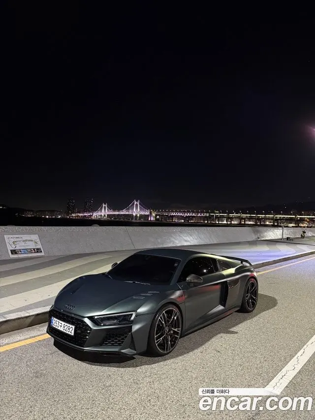 AUDI R8 2017 — 59 500 км, тёмно-зелёный, Корея — под ключ — фото 9
