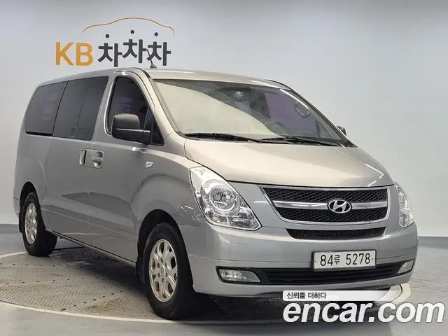 HYUNDAI GRAND STAREX 2016 — 156 828 км, серебристый, Корея — под ключ — фото 4