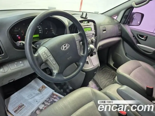 HYUNDAI GRAND STAREX 2016 — 156 828 км, серебристый, Корея — под ключ — фото 7