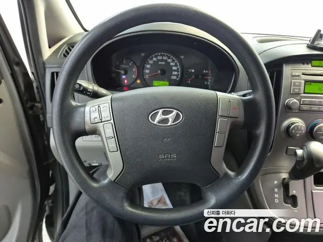 HYUNDAI GRAND STAREX 2016 — 156 828 км, серебристый, Корея — под ключ — фото 9