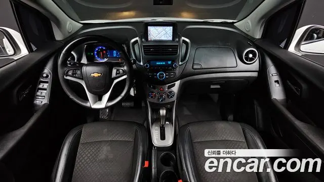CHEVROLET TRAX 2016 — 120 902 км, белый, Корея — под ключ — фото 7