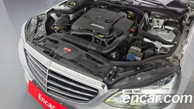MERCEDES-BENZ E-CLASS W212 2014 — 141 148 км, серебристый, Корея — под ключ — фото 6