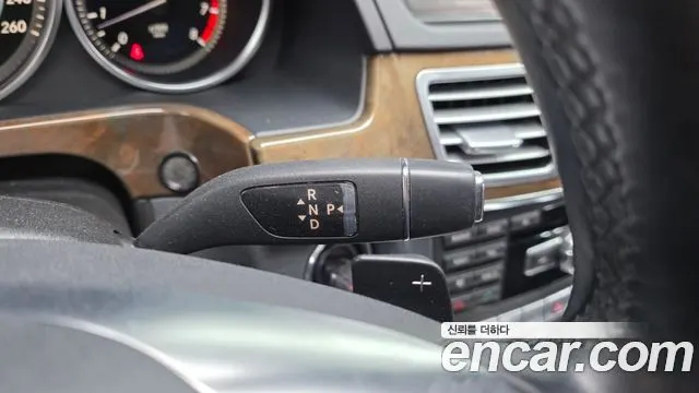 MERCEDES-BENZ E-CLASS W212 2014 — 141 148 км, серебристый, Корея — под ключ — фото 9