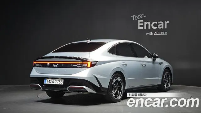 HYUNDAI SONATA HYBRID — из Кореи под ключ