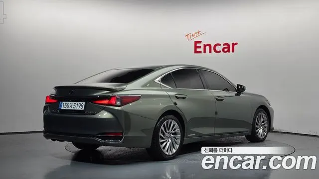LEXUS ES300H 2019 — 81 244 км, зелёный, Корея — под ключ — фото 2