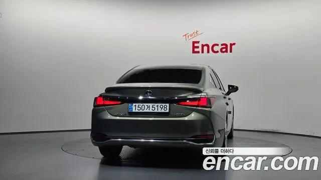 LEXUS ES300H 2019 — 81 244 км, зелёный, Корея — под ключ — фото 4