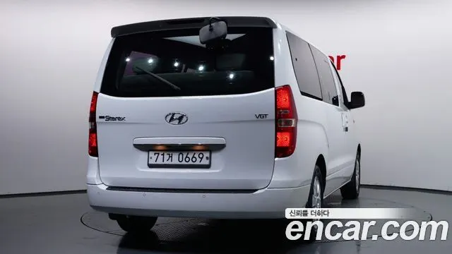 HYUNDAI GRAND STAREX 2019 — 20 168 км, белый, Корея — под ключ — фото 4