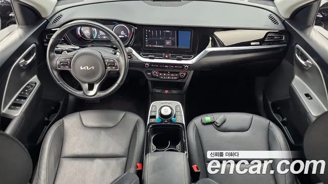 KIA NIRO PLUS 2024 — 28 003 км, чёрный, Корея — под ключ — фото 7