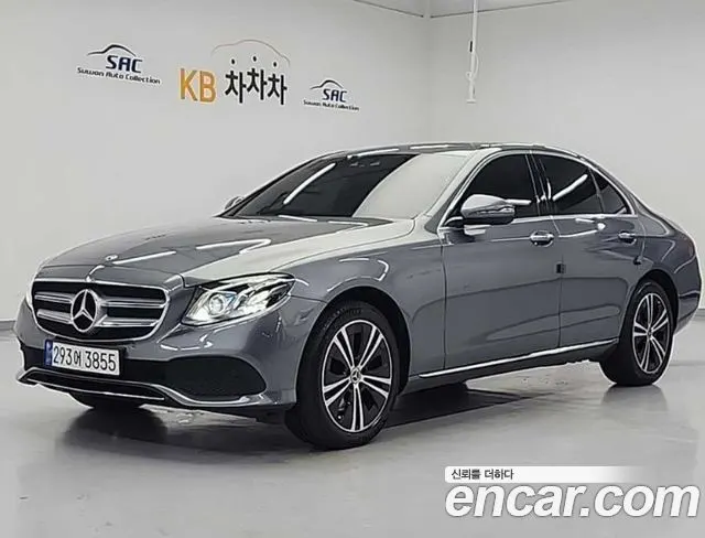 MERCEDES-BENZ E-CLASS W213 2018 — 109 108 км, серый, Корея — под ключ — фото 1