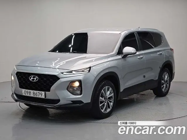 HYUNDAI SANTA FE 2019 — 147 818 км, серебристый, Корея — под ключ — фото 1