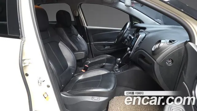 RENAULT KOREA QM3 2018 — 123 821 км, белый-перламутр, Корея — под ключ — фото 12