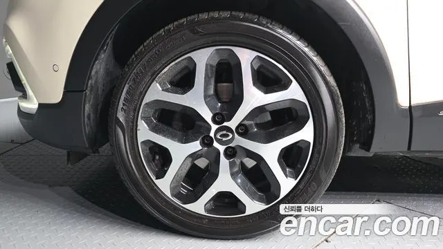RENAULT KOREA QM3 2018 — 123 821 км, белый-перламутр, Корея — под ключ — фото 5