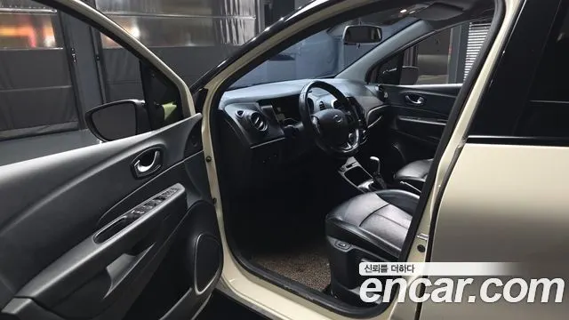 RENAULT KOREA QM3 2018 — 123 821 км, белый-перламутр, Корея — под ключ — фото 10