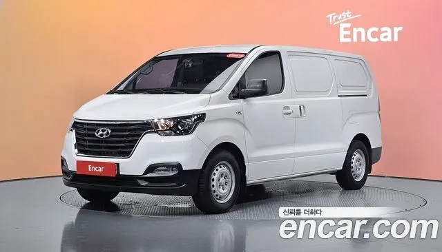 HYUNDAI GRAND STAREX 2019 — 158 167 км, белый, Корея — под ключ — фото 2