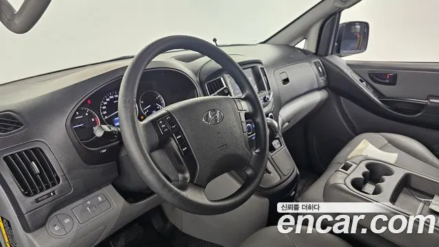 HYUNDAI GRAND STAREX 2019 — 158 167 км, белый, Корея — под ключ — фото 12