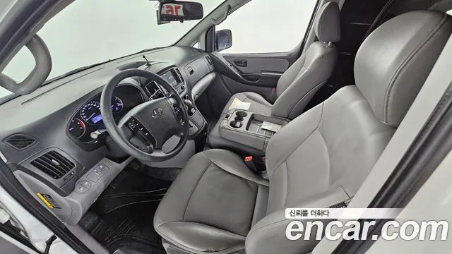 HYUNDAI GRAND STAREX 2019 — 158 167 км, белый, Корея — под ключ — фото 7