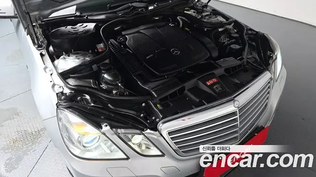 MERCEDES-BENZ E-CLASS W212 2012 — 154 637 км, серебристо-серый, Корея — под ключ — фото 6