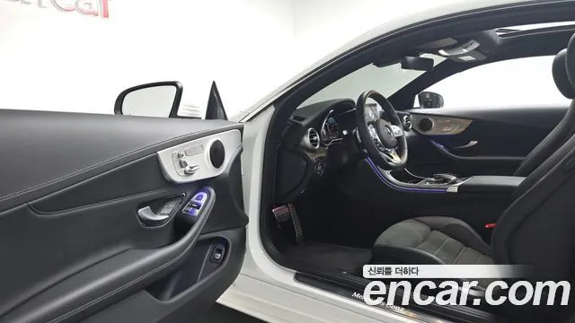 MERCEDES-BENZ C-CLASS W205 2023 — 11 449 км, белый, Корея — под ключ — фото 10