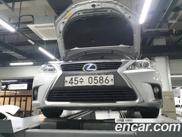 LEXUS CT200H 2016 — 65 978 км, серебристый, Корея — под ключ — фото 4