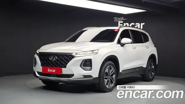 HYUNDAI SANTA FE 2019 — 175 923 км, белый, Корея — под ключ — фото 1