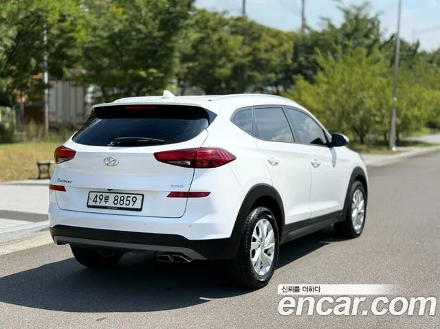HYUNDAI TUCSON 2019 — 41 772 км, белый, Корея — под ключ — фото 2