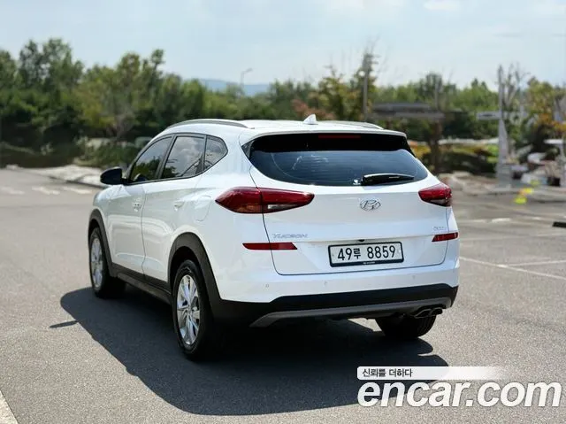 HYUNDAI TUCSON 2019 — 41 772 км, белый, Корея — под ключ — фото 4