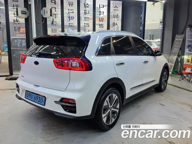 KIA NIRO 2020 — 74 300 км, белый, Корея — под ключ — фото 4