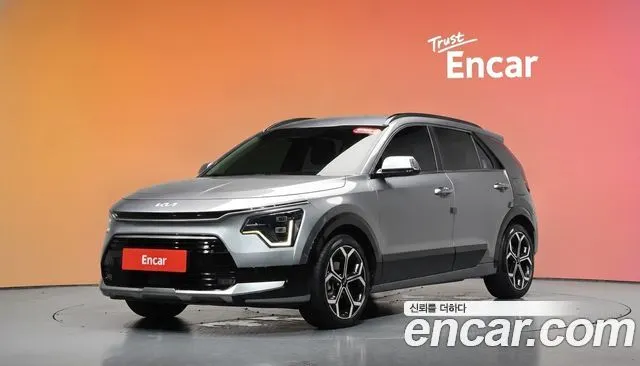 KIA NIRO 2022 — 102 414 км, серебристо-серый, Корея — под ключ — фото 2