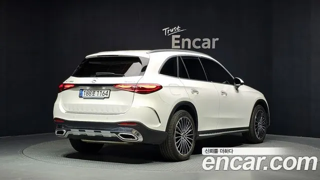 MERCEDES-BENZ GLC-CLASS X254 2024 — 22 312 км, белый, Корея — под ключ — фото 2