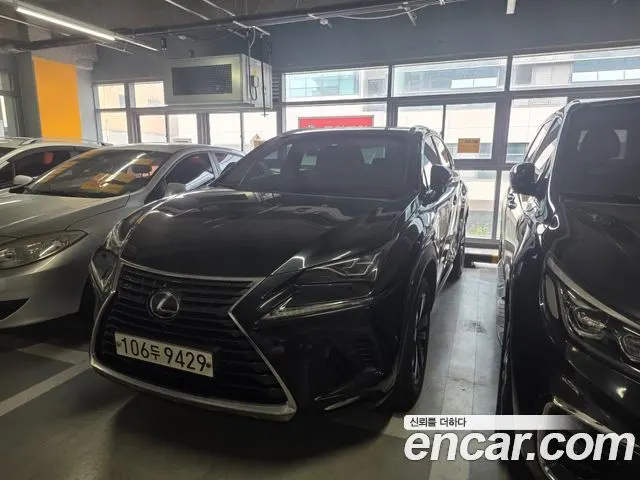 LEXUS NX300H 2021