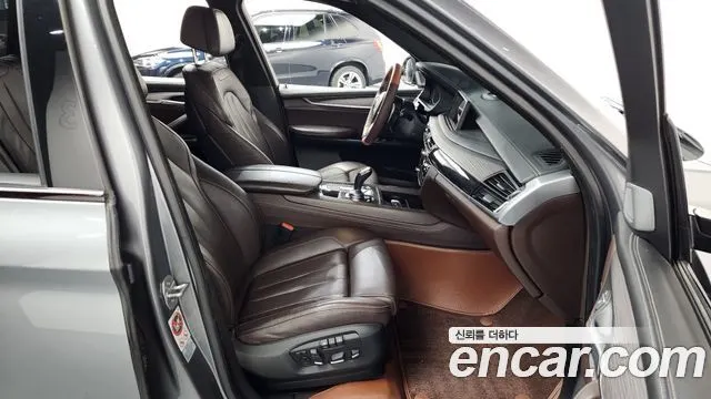BMW X5 2016 — 140 831 км, серебристо-серый, Корея — под ключ — фото 11