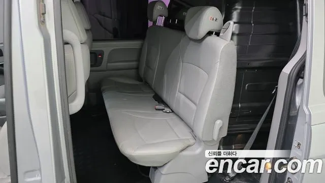 HYUNDAI GRAND STAREX 2018 — 157 649 км, серебристый, Корея — под ключ — фото 11