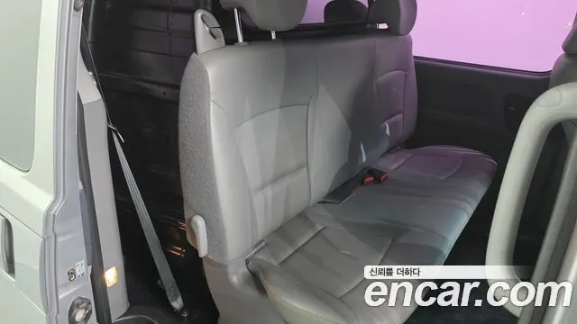 HYUNDAI GRAND STAREX 2018 — 157 649 км, серебристый, Корея — под ключ — фото 12