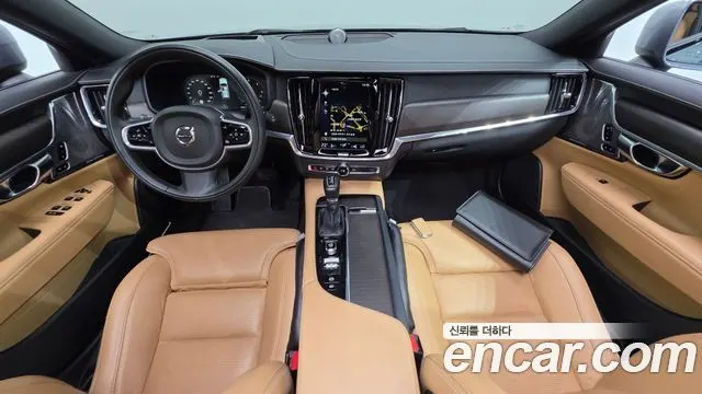 VOLVO V90 CROSS COUNTRY 2018 — 75 857 км, серый, Корея — под ключ — фото 7