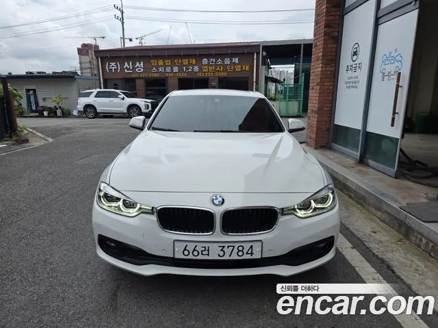 BMW 3 SERIES 2017 — 122 331 км, белый, Корея — под ключ — фото 2
