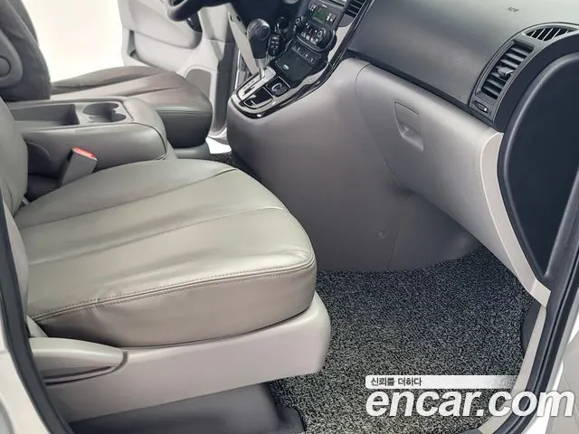 KIA CARNIVAL R 2012 — 249 000 км, серебристый, Корея — под ключ — фото 10