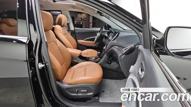 HYUNDAI MAXCRUZ 2018 — 151 990 км, чёрный, Корея — под ключ — фото 12