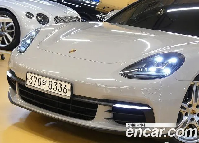 PORSCHE PANAMERA 2018 — 35 000 км, белый, Корея — под ключ — фото 4