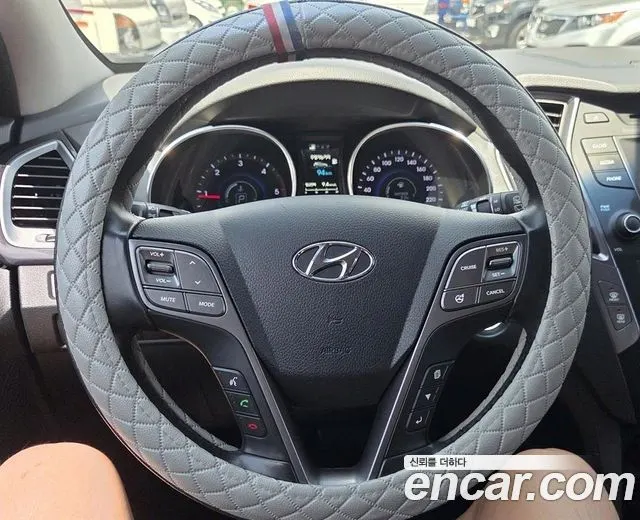HYUNDAI SANTA FE 2015 — 127 000 км, чёрный, Корея — под ключ — фото 5