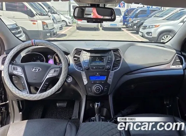 HYUNDAI SANTA FE 2015 — 127 000 км, чёрный, Корея — под ключ — фото 7