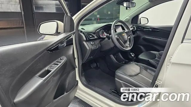 CHEVROLET SPARK 2021 — 99 701 км, белый-перламутр, Корея — под ключ — фото 10
