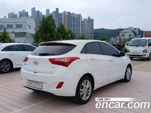 HYUNDAI I30 2014 — 191 800 км, белый, Корея — под ключ — фото 4