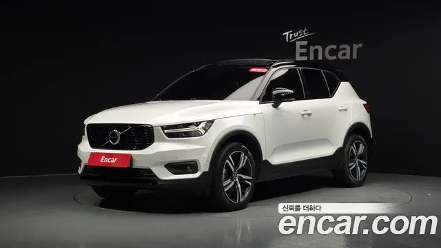 VOLVO XC40 2019 — 144 491 км, белый, Корея — под ключ — фото 12