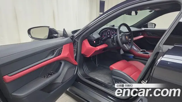 PORSCHE TAYCAN 2026 — 5 477 км, чёрный, Корея — под ключ — фото 10