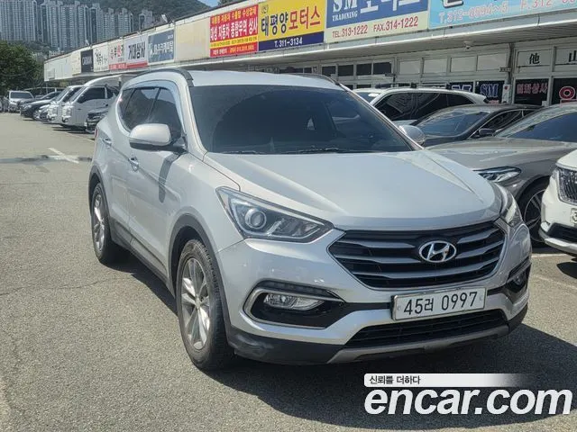 HYUNDAI SANTA FE 2016 — 140 633 км, серебристый, Корея — под ключ — фото 1