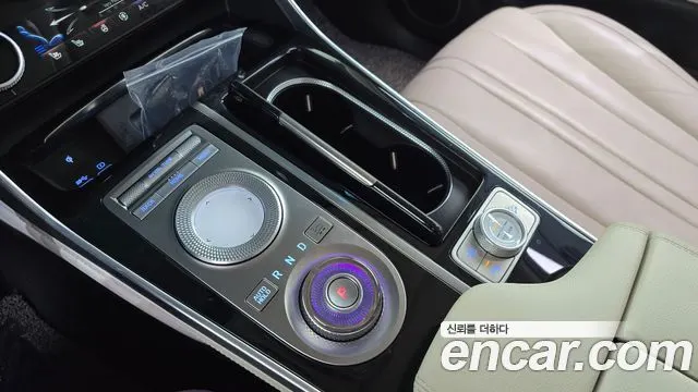 GENESIS GV80 2020 — 69 115 км, светло-золотистый, Корея — под ключ — фото 9